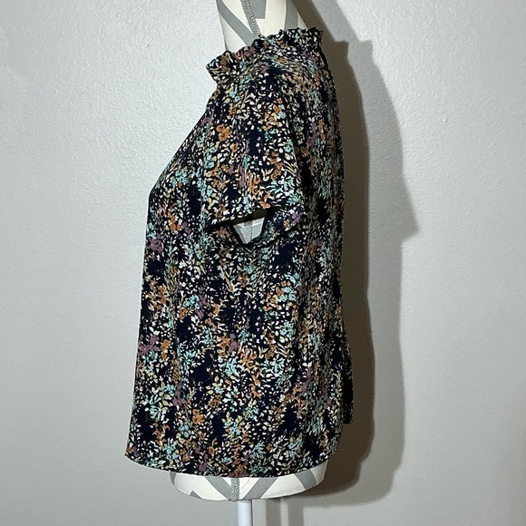 Emery Rose Large Blouse Floral Vneck - Picture 4 of 10